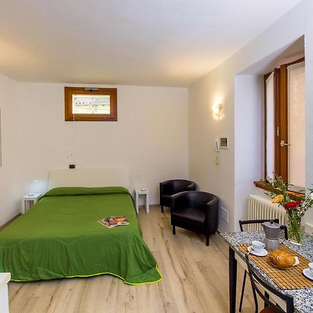 Il Borgo Monolocali Διαμέρισμα Μπελάτζιο Εξωτερικό φωτογραφία