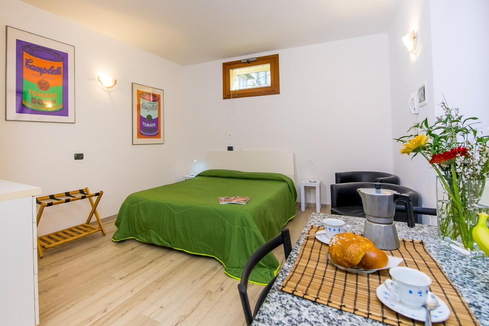 Il Borgo Monolocali Διαμέρισμα Μπελάτζιο Εξωτερικό φωτογραφία