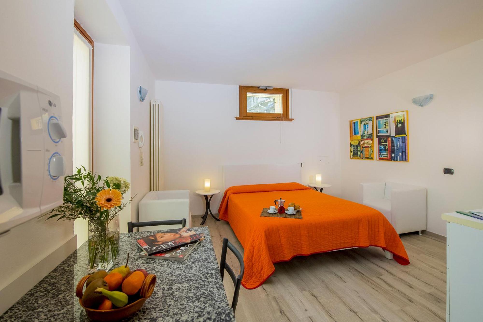 Il Borgo Monolocali Διαμέρισμα Μπελάτζιο Εξωτερικό φωτογραφία